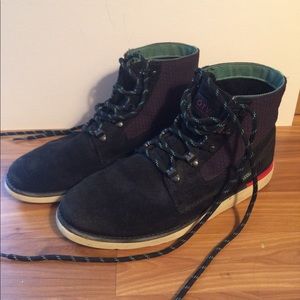 Vans OTW Breton sz 9